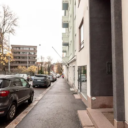 Bright Compact In Ullanlinna *