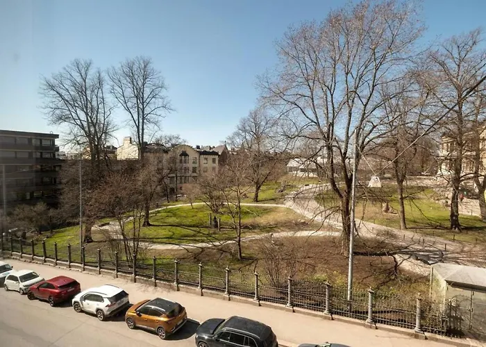 Bright Compact In Ullanlinna Huoneisto