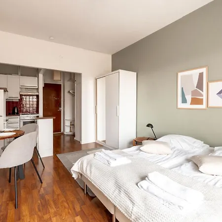 Bright Compact In Ullanlinna Huoneisto